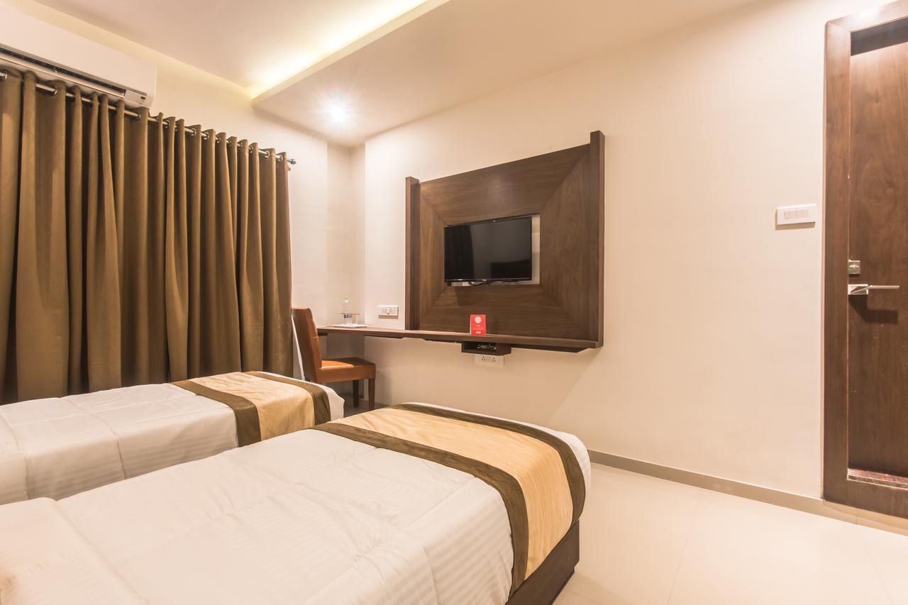 Oyo 9328 Empire Suite Navi Mumbai Exterior photo