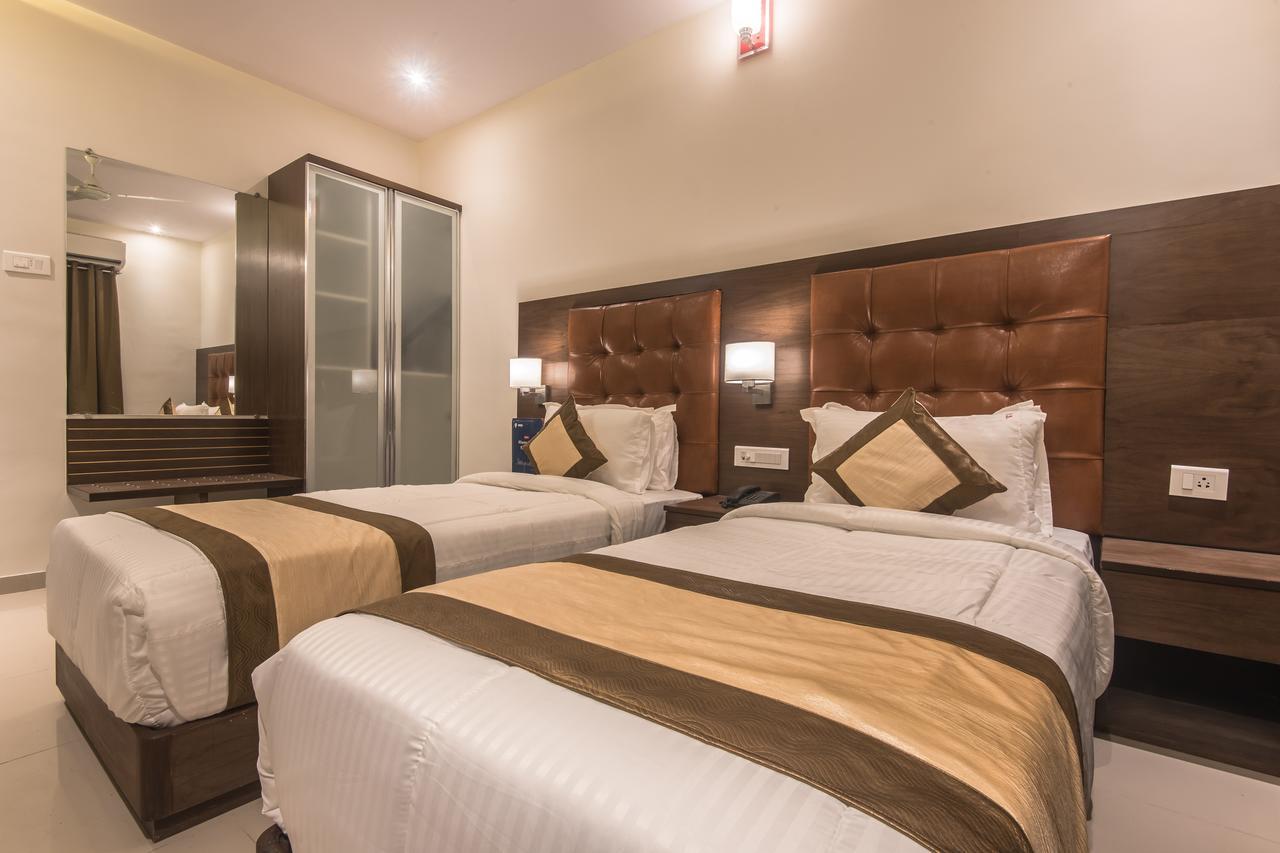 Oyo 9328 Empire Suite Navi Mumbai Exterior photo